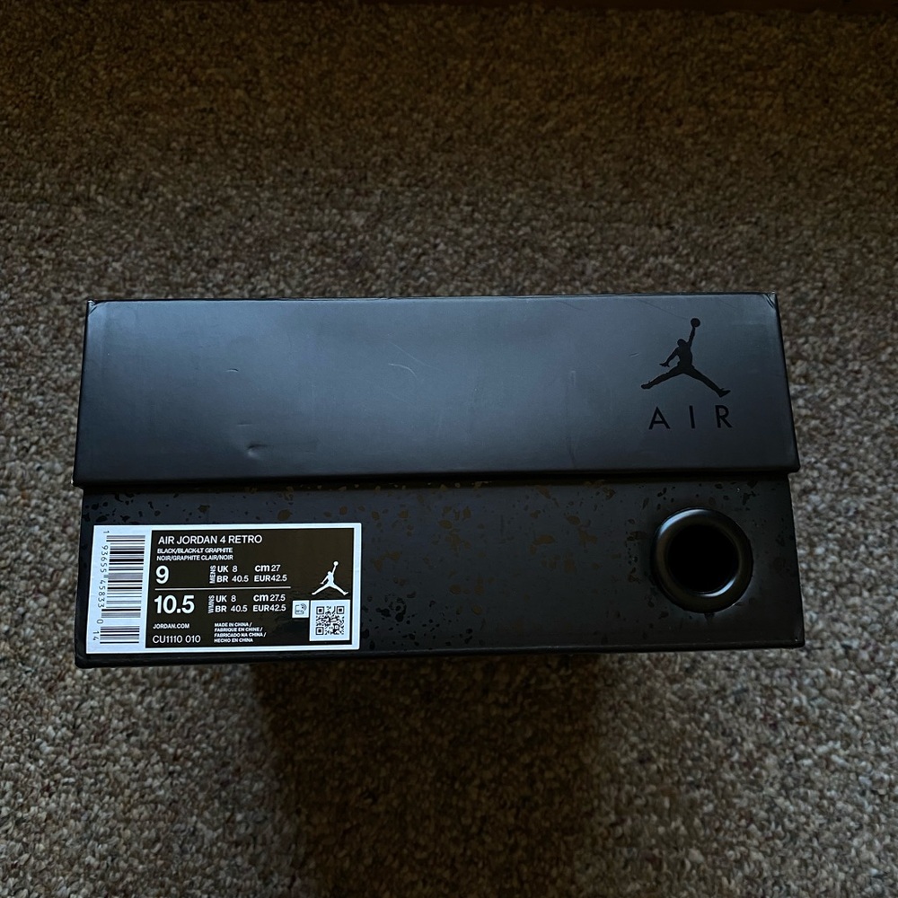 Jordan 4 Retro Black Cat (2020) - Picture 6 of 7